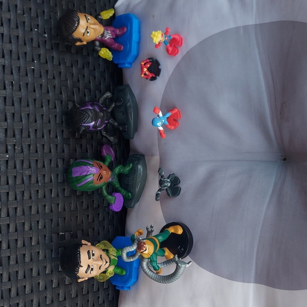 MARVEL Collection Set - Picture 2 of 13